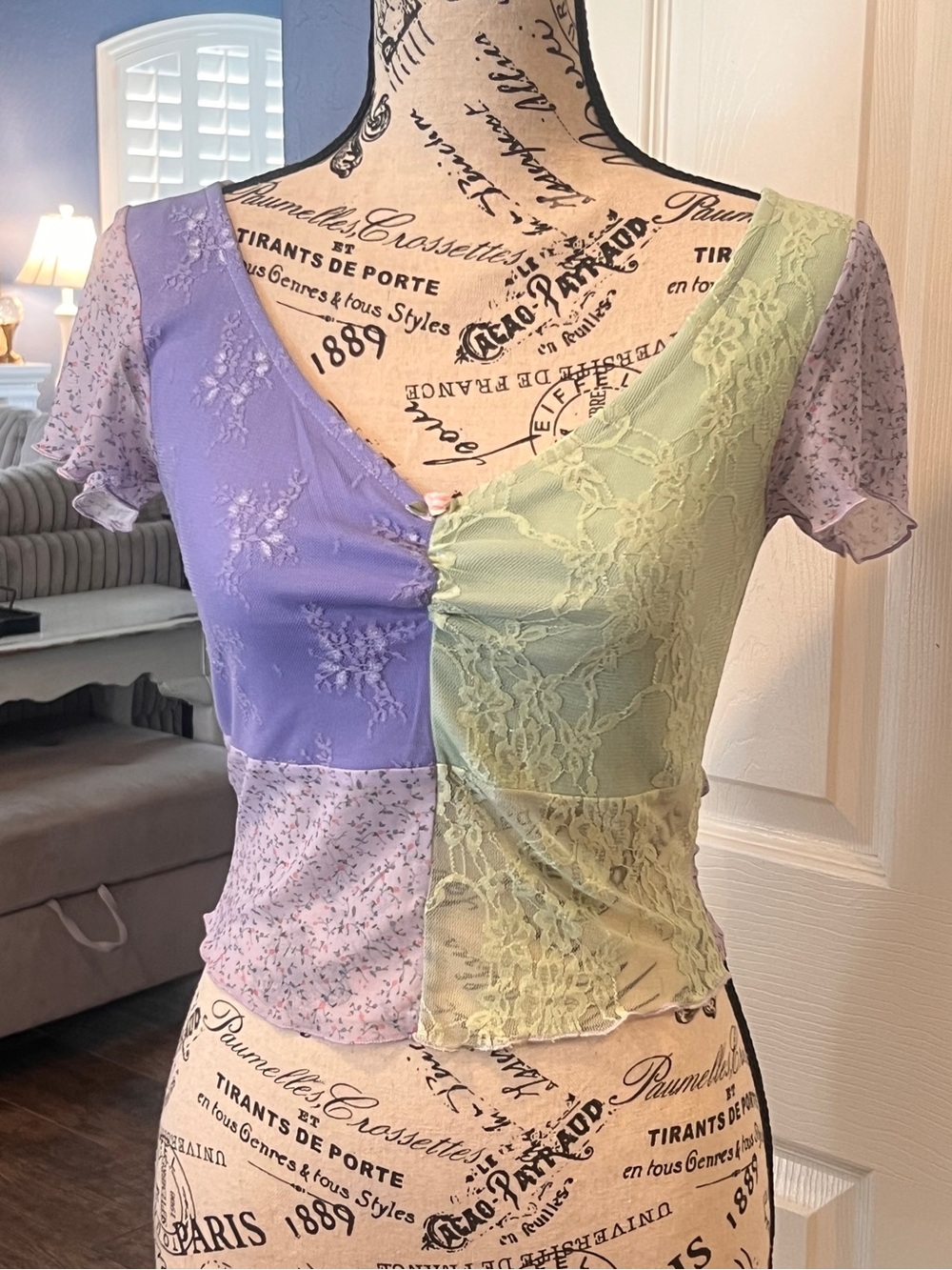 Patchwork Lace V-Neck Short Sleeve Top in Lavender and Sage